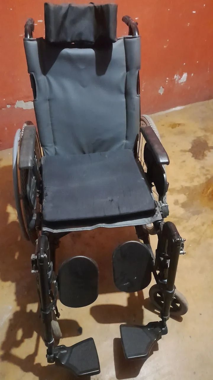 Cadeira de rodas reclinavel cama - Foto 3
