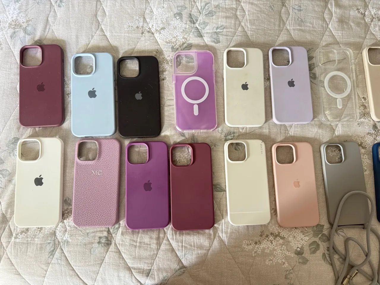 Capas para iPhone 13 Pro Max - diversas cores 20 reais cada