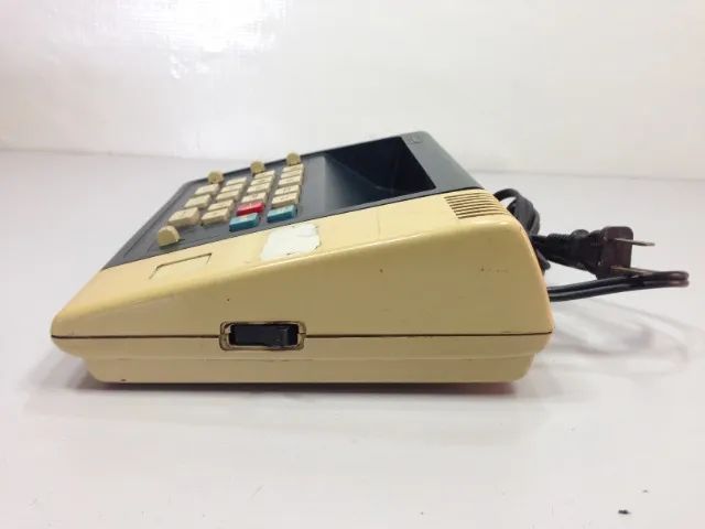 Calculadora Antiga Sharp 110v Retro Vintage -(Usado)*Funcionando* - Foto 4
