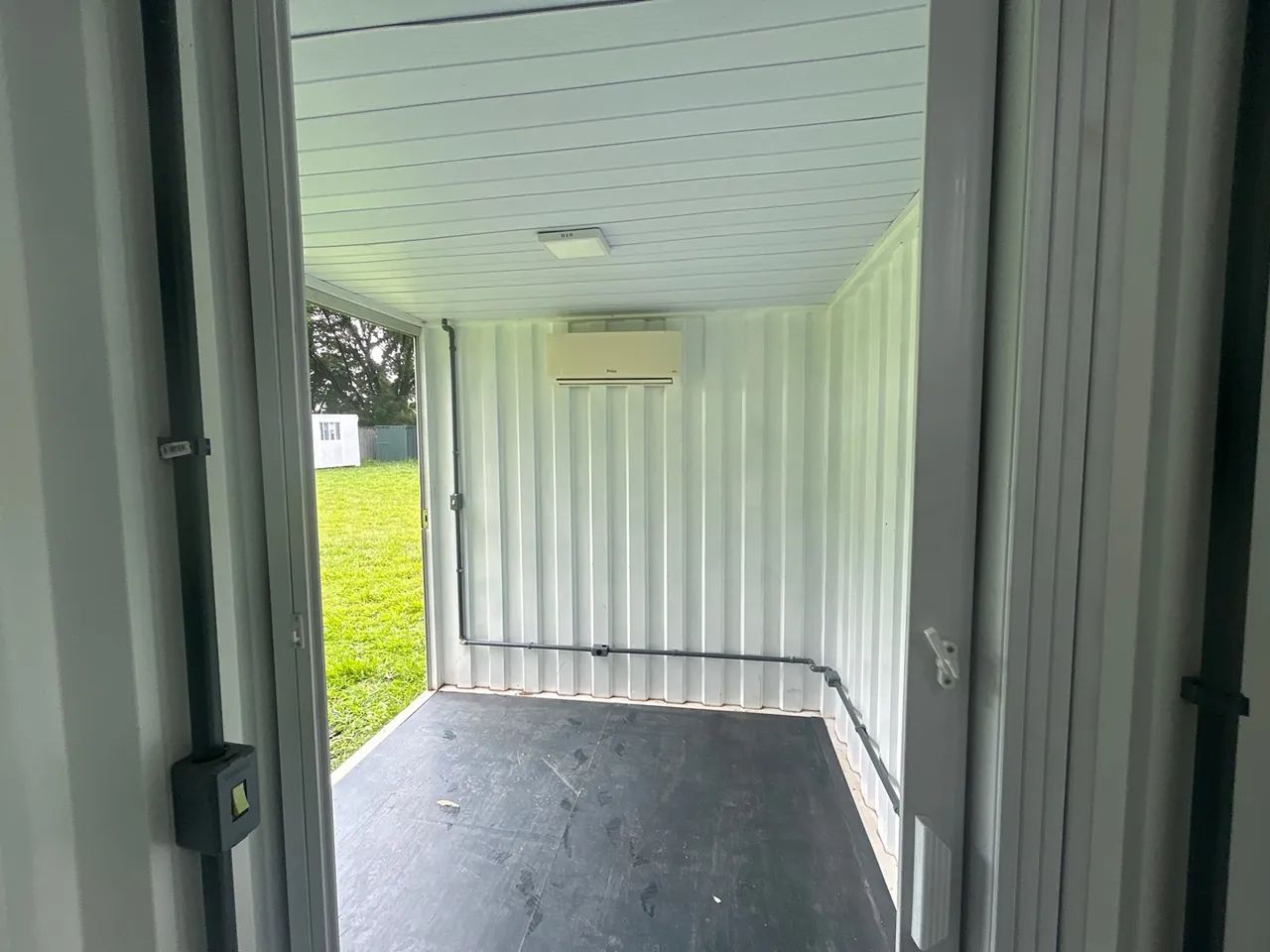 Container modificado para escritório - Foto 4