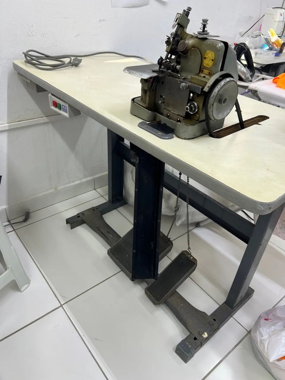 Máquina de Costura Overlock Industrial - Foto 3