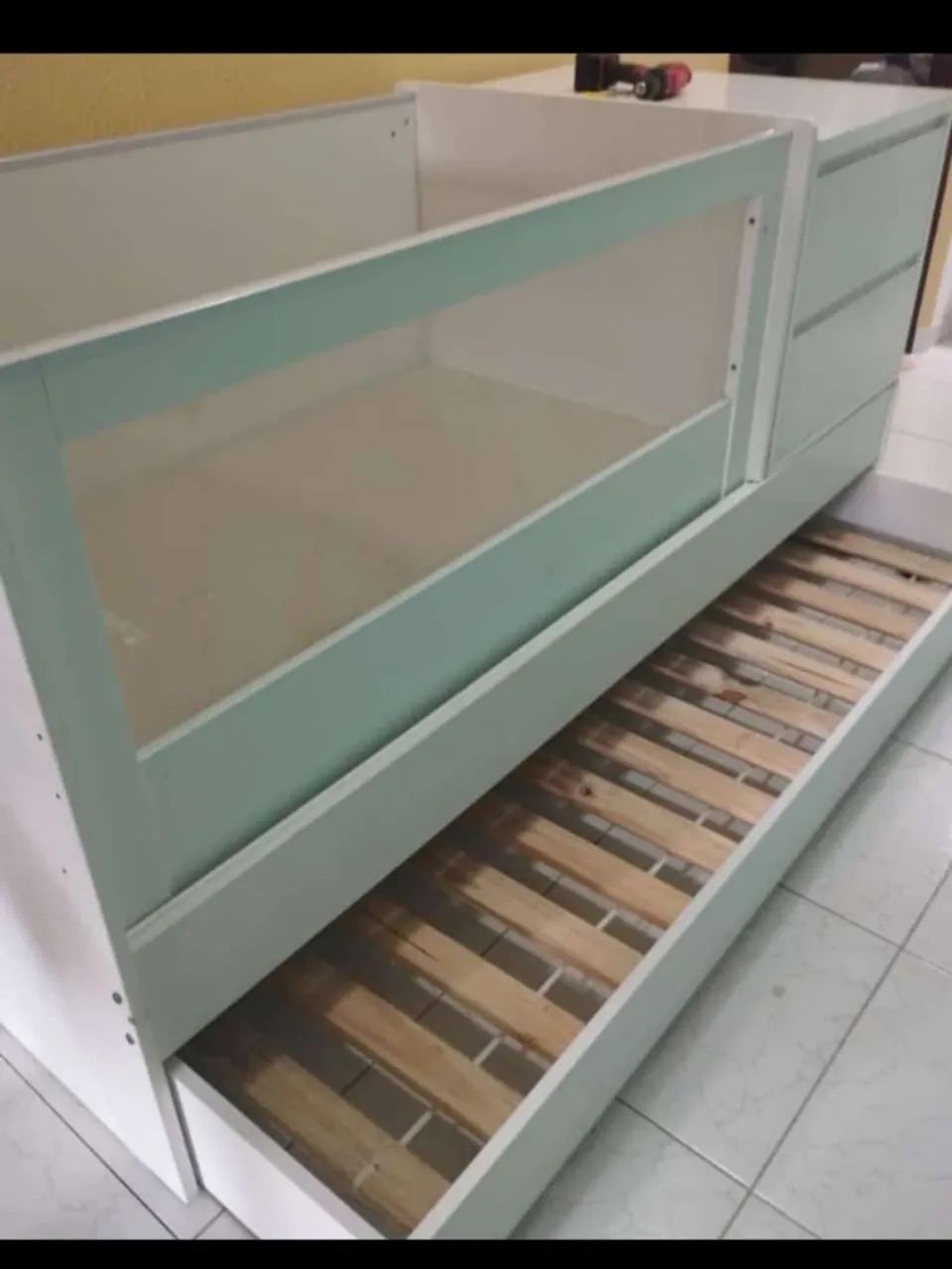 550$ berço grande com cama e gavetas - Foto 2