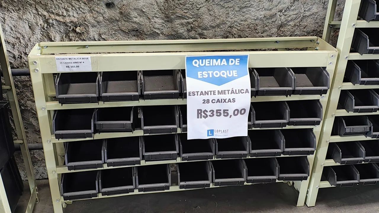 Estante metálica 28 caixas