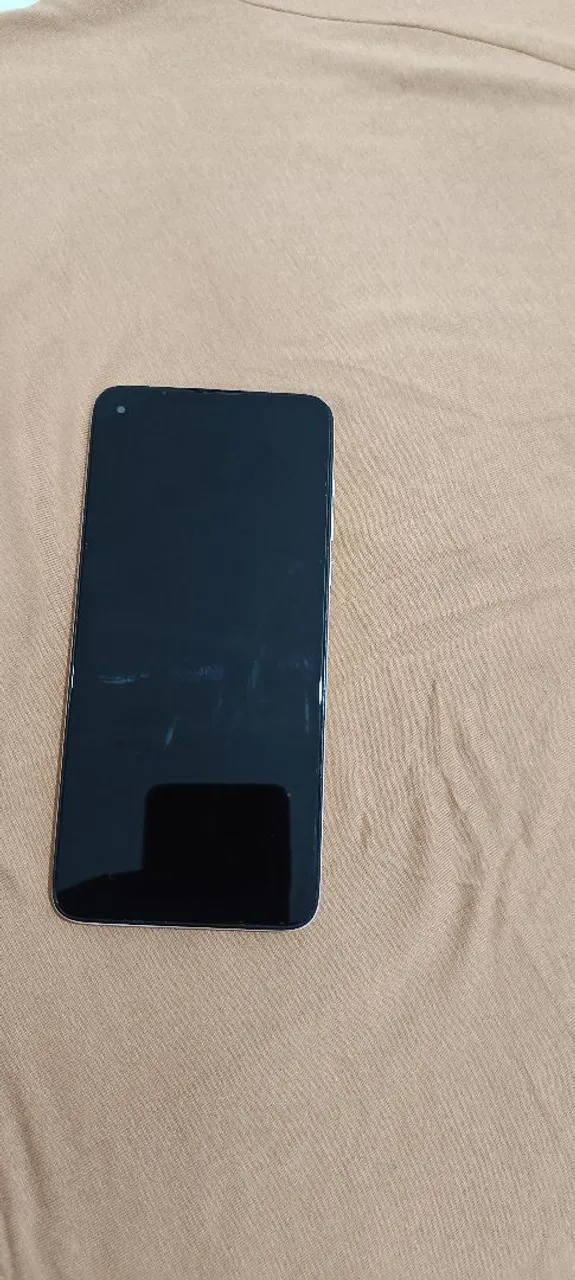 Smartphone G8 Motorola usado bom estado.