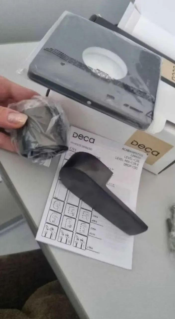 Acabamento DECA Monocomando para Chuveiro Level - em Metal Preto - Foto 3