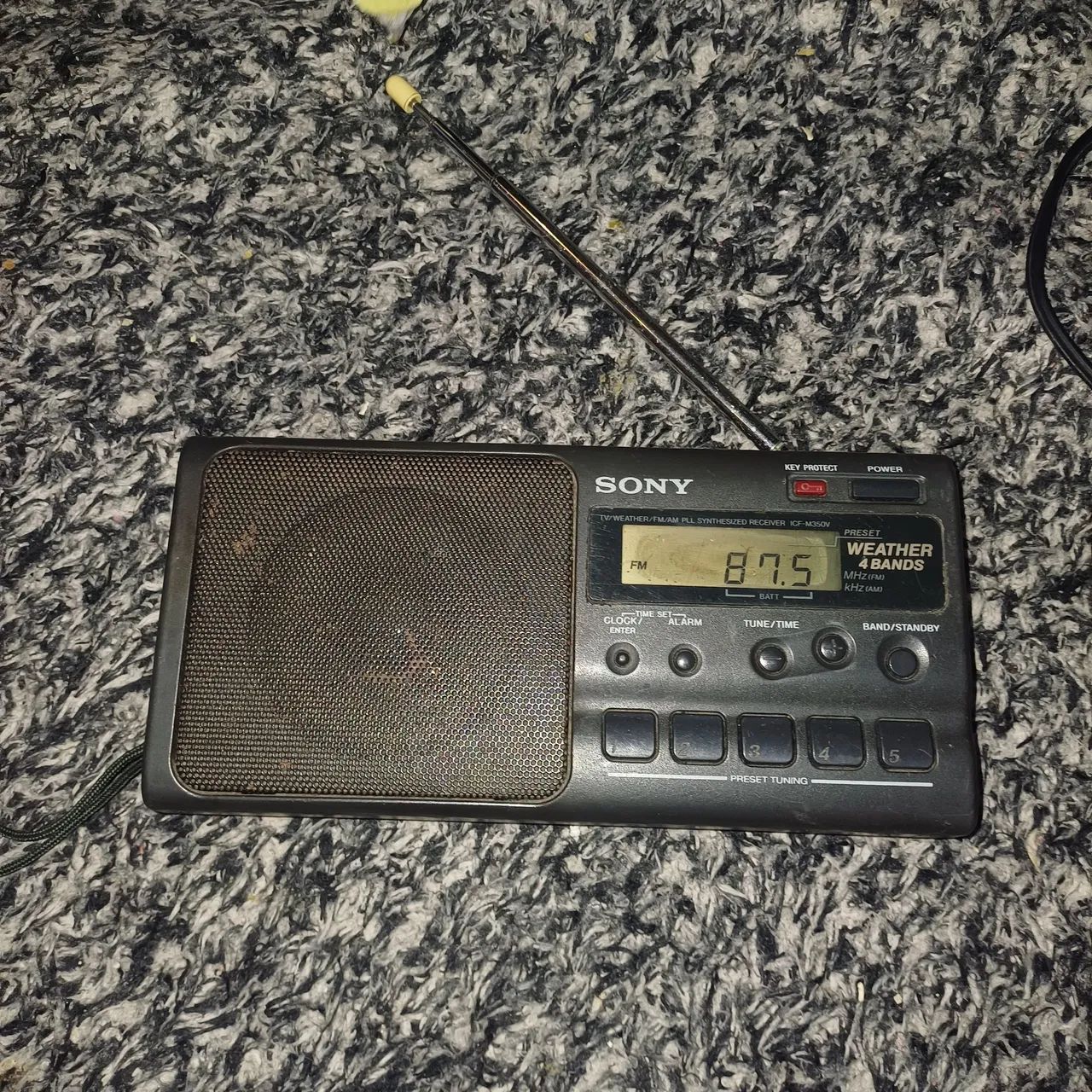 Rádio portátil Sony 