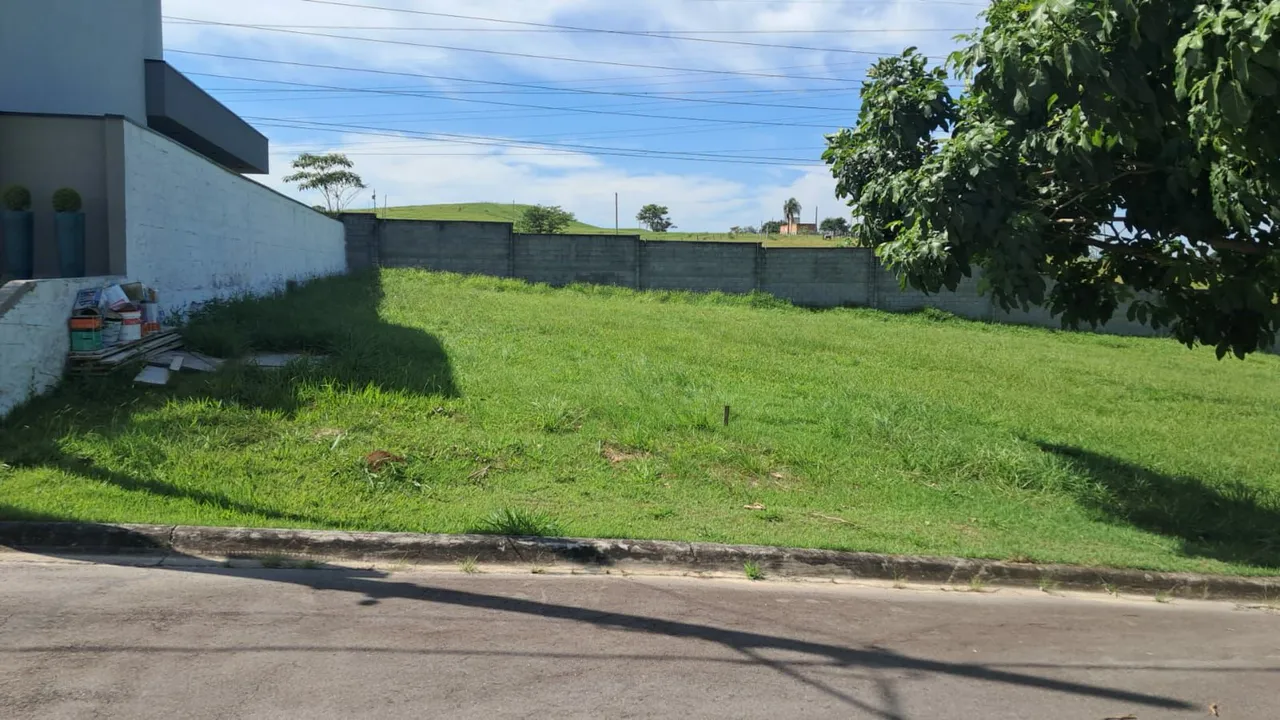 Oportunidade!!! Terreno em cond. Fechado 375mts de fácil acesso a rod. Presidente Dutra.