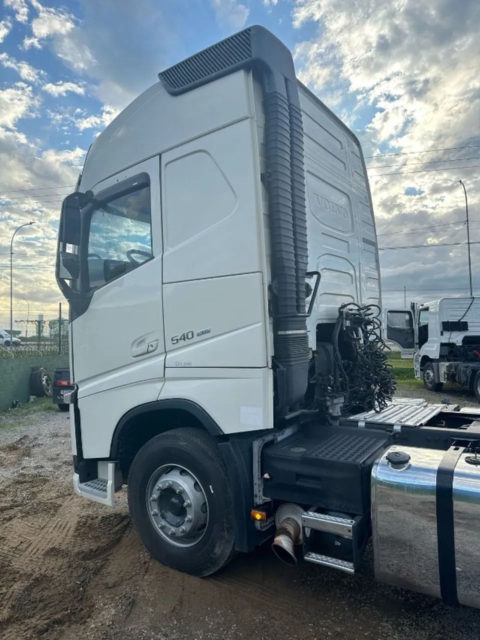 Volvo FH 540 6x4 Globetrotter i-Shift ano 2020 - Foto 4