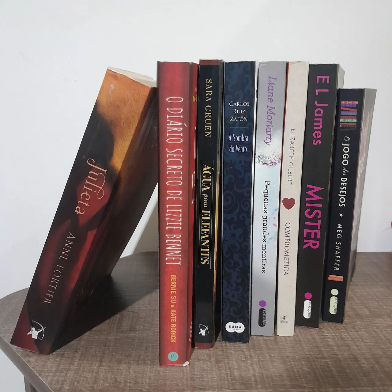 Livros diversos lote - Romance, Suspense e Literatura - Foto 2