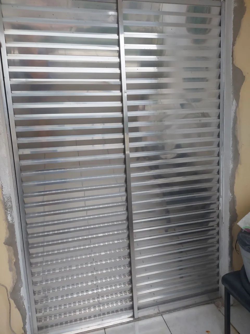 Porta de Alumínio 1.40 largura por2.10 altura 