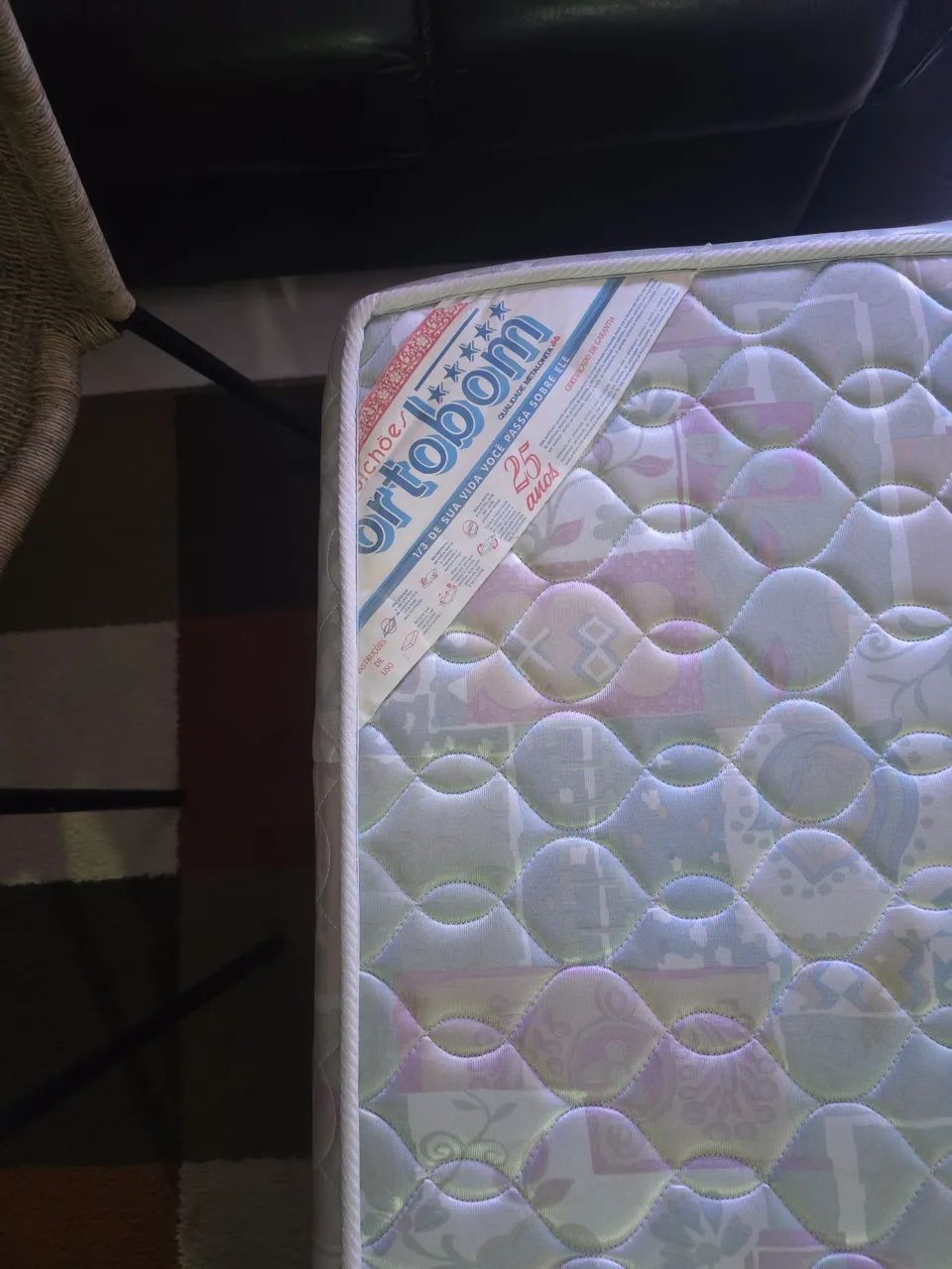 Vendo  Cama ? Box  Solteiro  com Colchão  - Foto 3