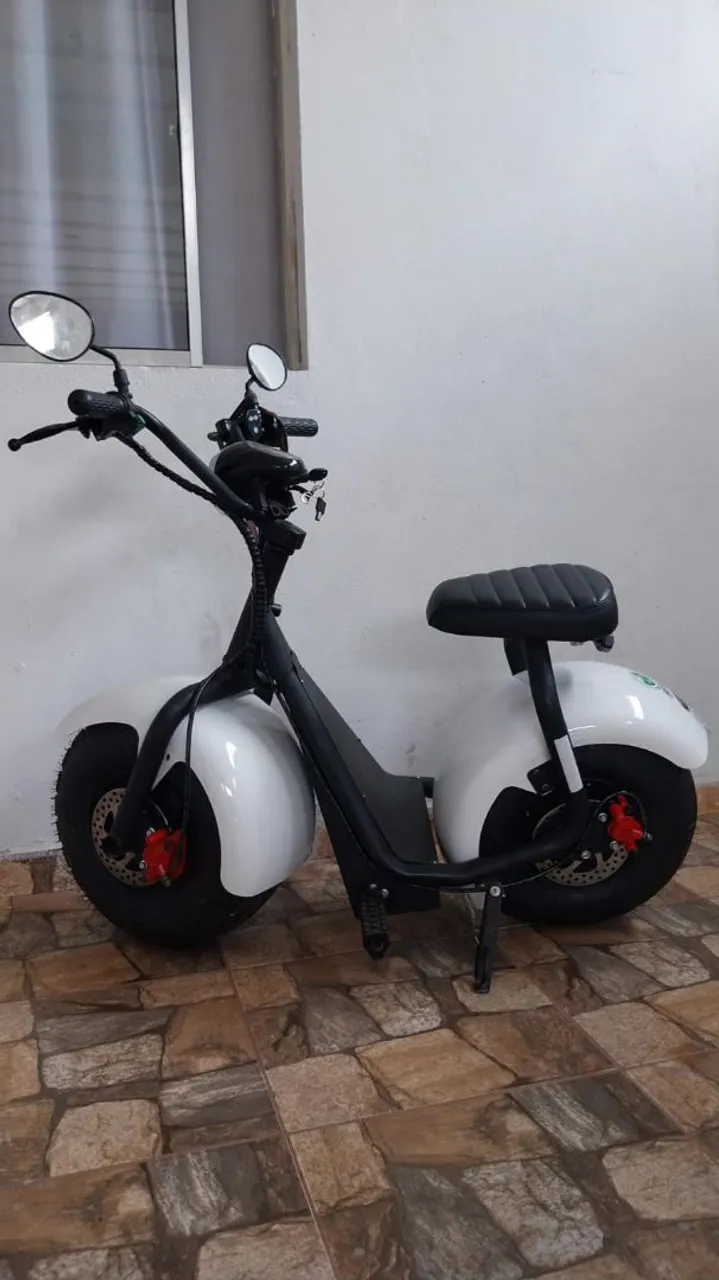 Scooter Elétrica - Estilo e Diversão!