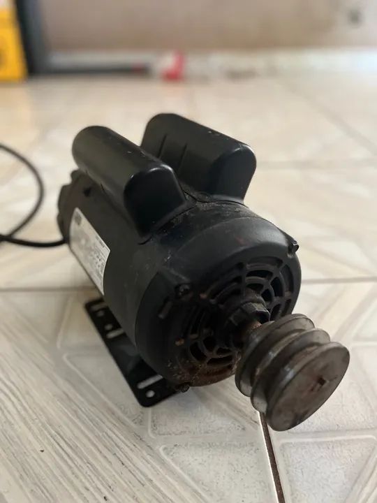 Motor Elétrico 2cv WEG - Foto 4