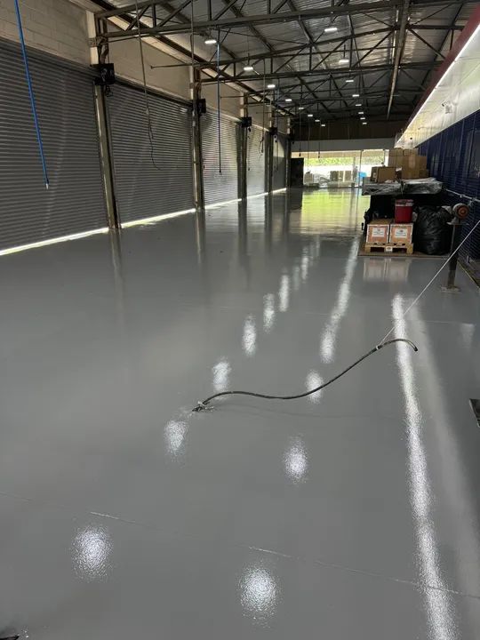 Piso Industrial Epóxi - Alto tráfego  - Foto 5