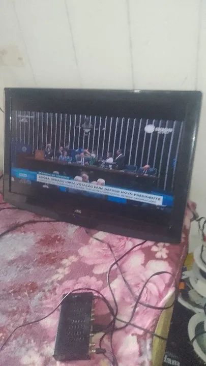 TV aoc 32 polegadas, parou de dar imagem,$150 reais, bairro São Mateus 