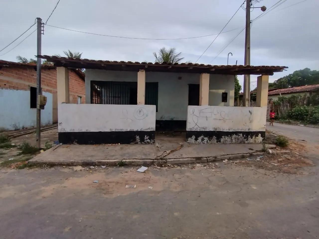 VENDE - ESTA CASA BACABEIRA