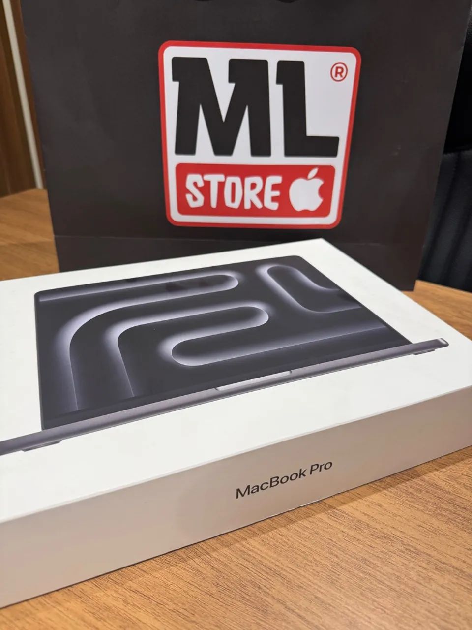 MacBook Pro M5 Pro 14" 24/1TB - Lacrado