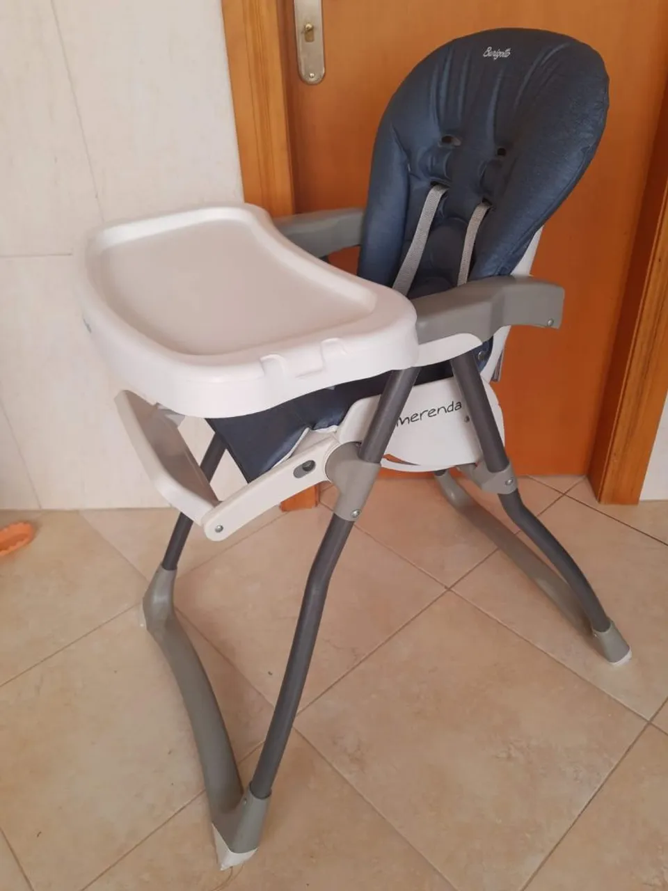 Cadeirão de Alimentação Burigotto Merenda, Suporta até 15kg, Ótimo Estado!