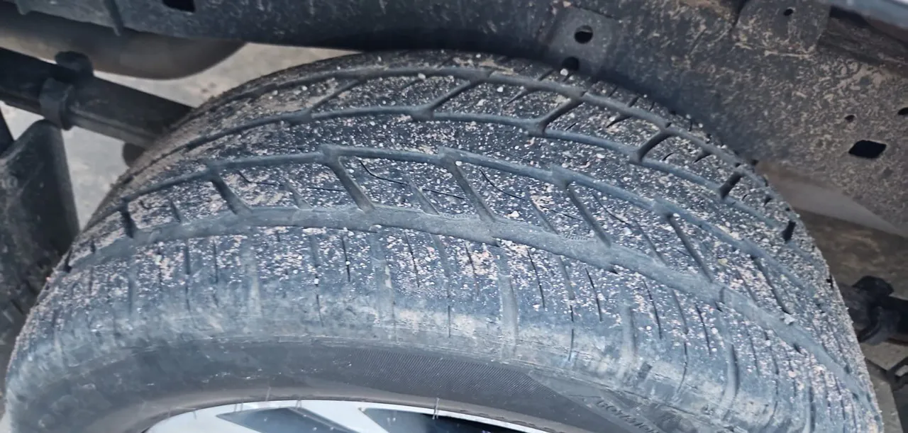 Vendo 4 pneus 265/50 Aro20