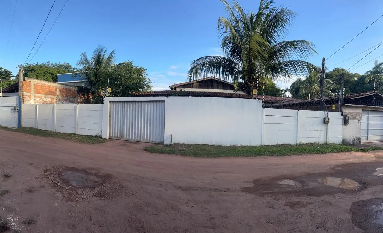 Casa grande com 3 quartos
