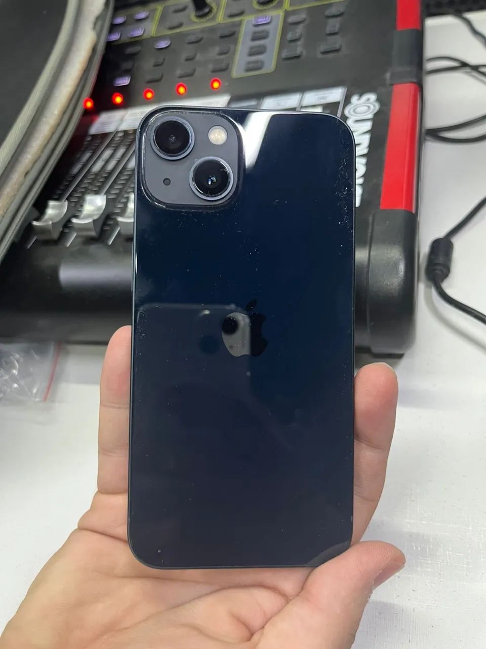 Iphone 13 128gb (Aparelho extremamente novo) - Foto 2