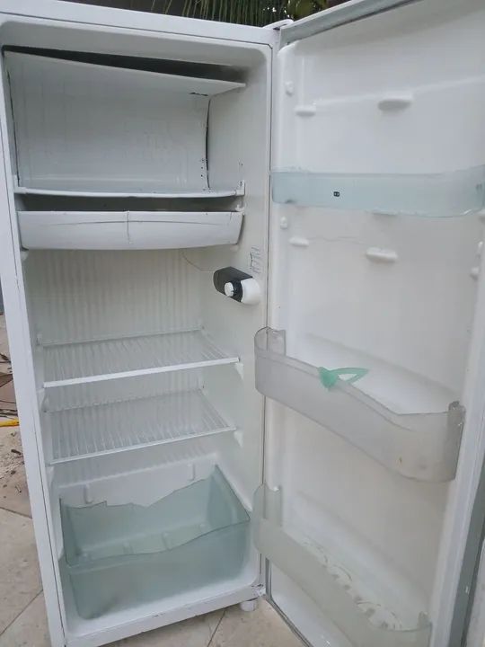 Geladeira cônsul Gelando ENTREGO  - Foto 4