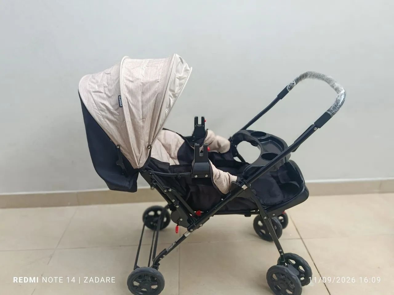 Carrinho e bebe conforto 