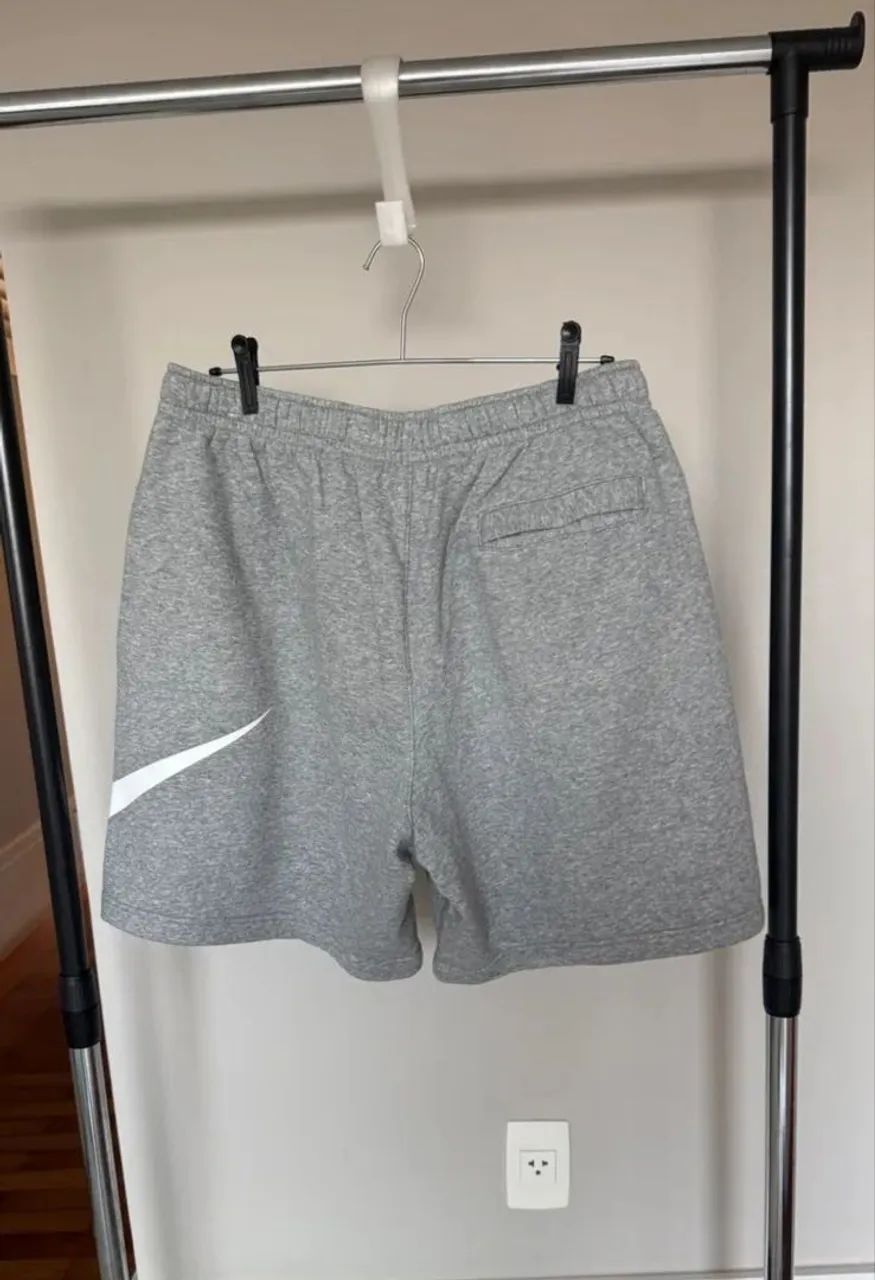VENDO BERMUDA NIKE MOLETOM  - Foto 2