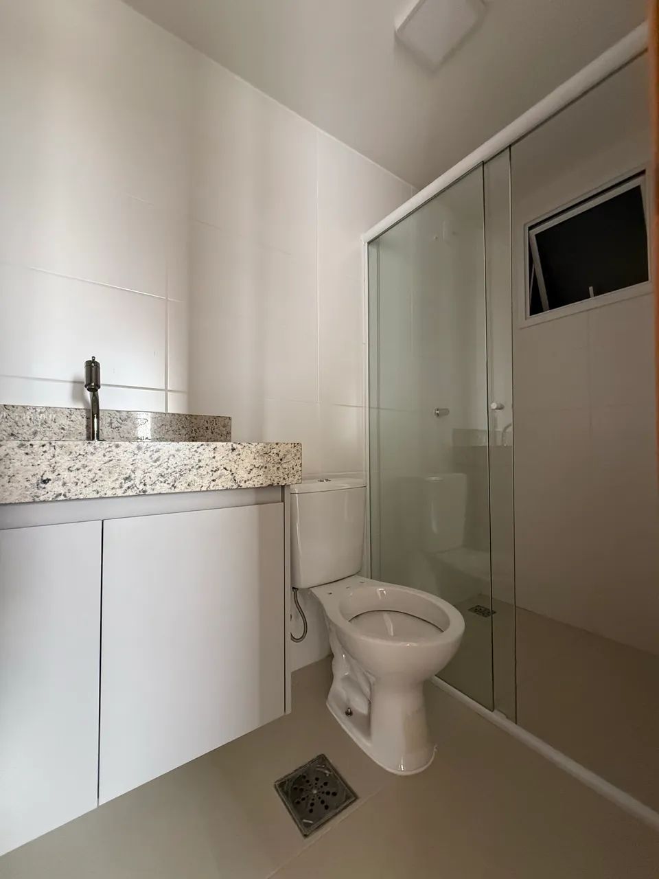 Apartamento 2 Quartos com Suíte e Armários Ao lado Setor Sudoeste no Lucy Complete Home - Foto 2