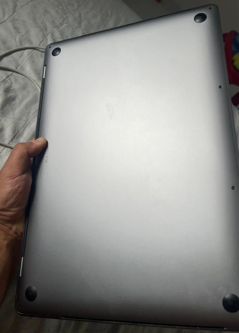 MacBook Pro 16, 2019, Core i9, 16RAM, 1Tb. - Notebooks - Centro