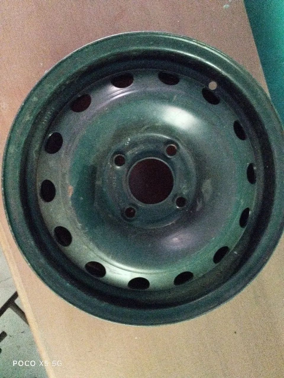 Vendo rodas aro 14 Ford, pneu novo Firestone 175/70/14 - Foto 2