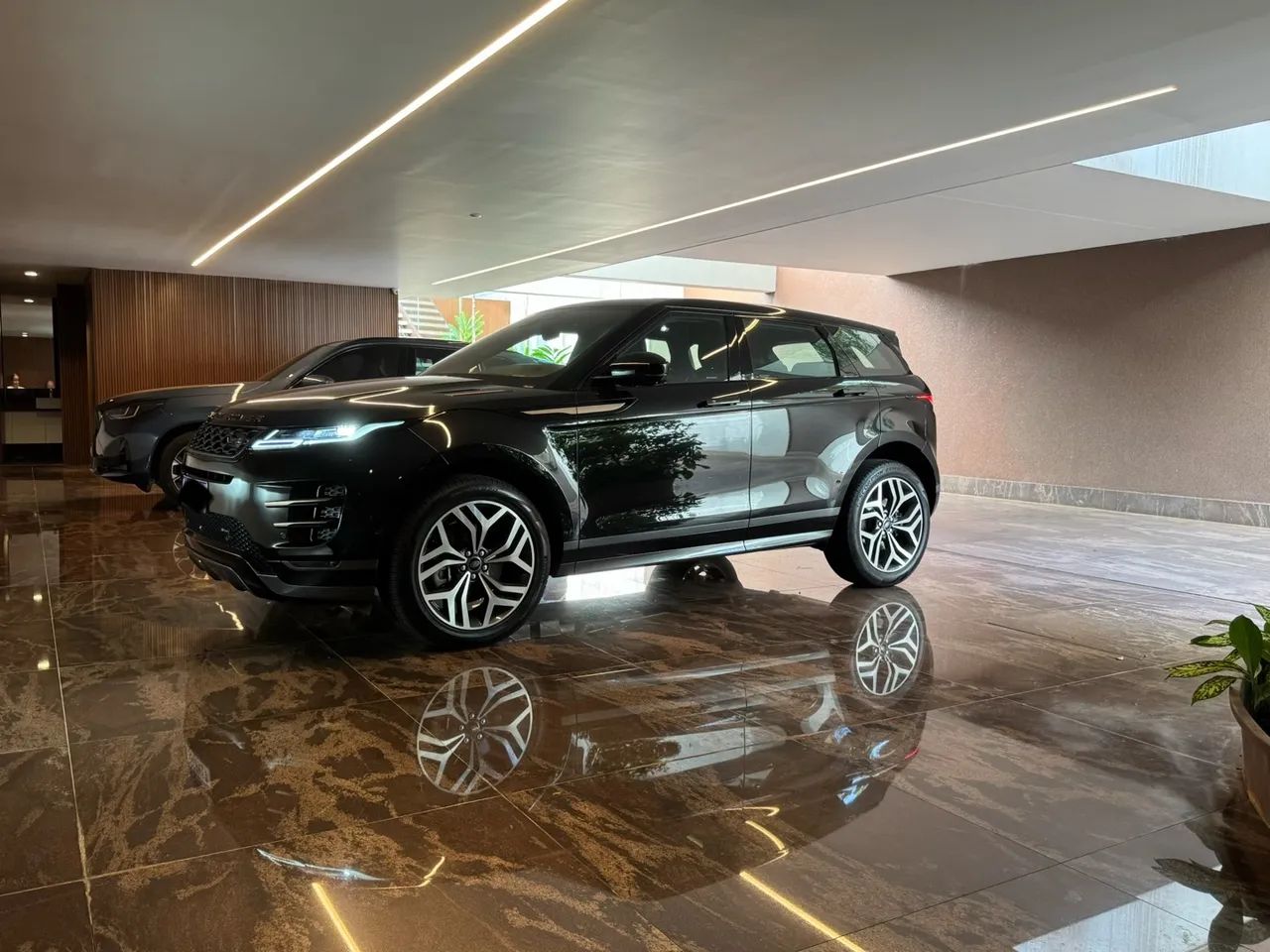 Land Rover Range Rover Evoque HSE DYNAMIC 2.0 TB-SI4 2023