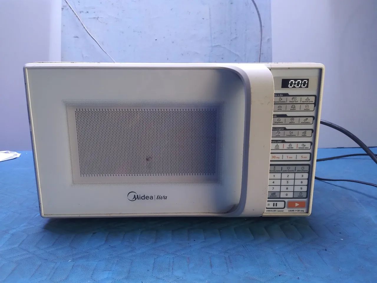 MICROONDAS MIDEA. - Foto 2