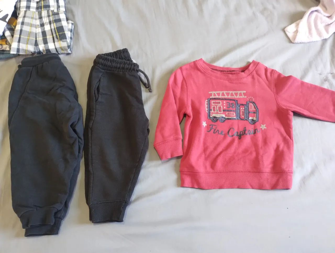 Kit com 9 roupas infantis  - Foto 2