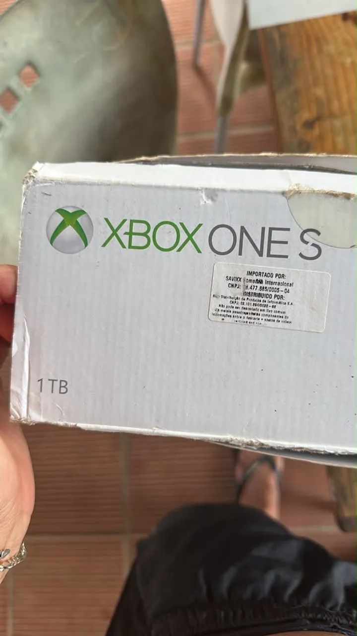 Xbox one S 1 TB com jogo e controle  - Foto 2