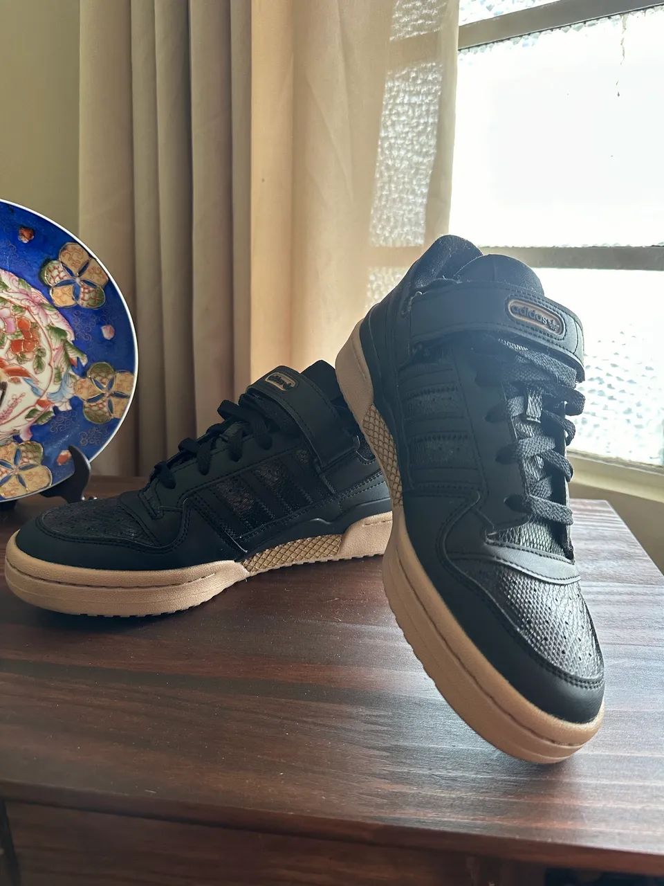 Tênis adidas forum low 