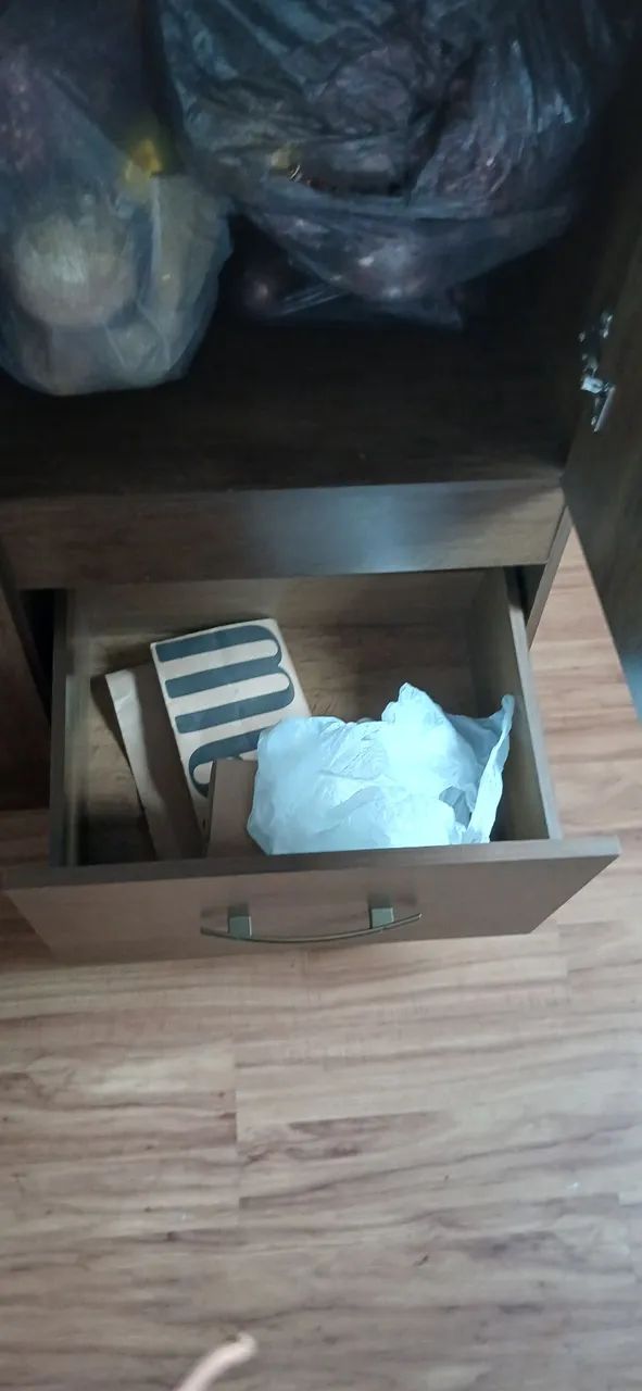Guarda-roupa 4 portas - Foto 5
