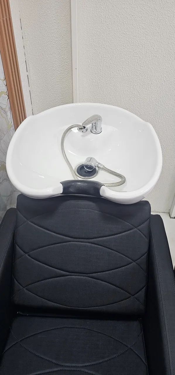 Vendo lavatório e cadeira reclinável sem uso - Foto 2