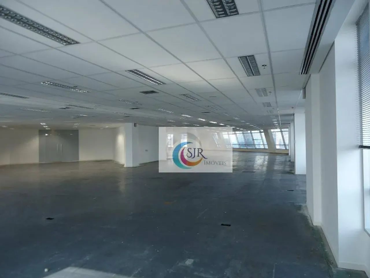 Conjunto para alugar, 520 m² -Piso elevado, forro e calhas de iluminação 4 banheiros Quase - Foto 12