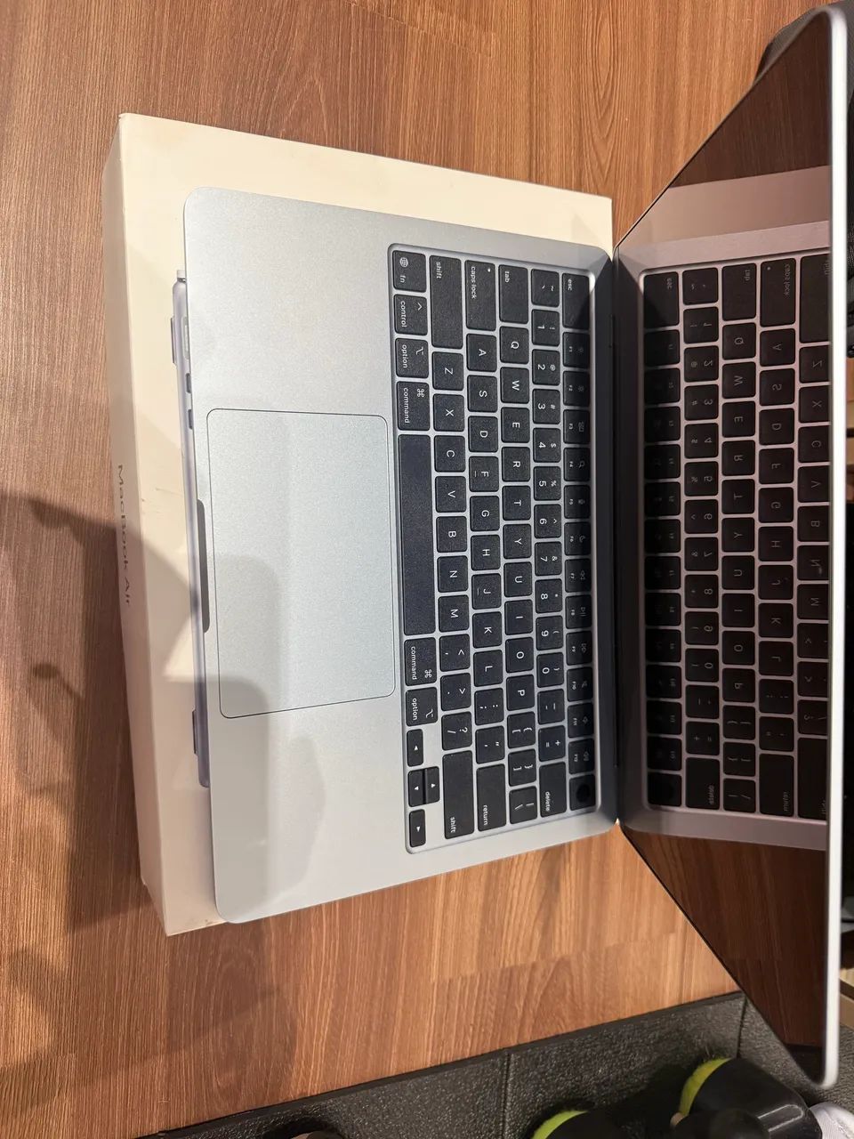 Apple MacBook Air M4 24Gb RAM e 512 de disco - Skyblue - Foto 5