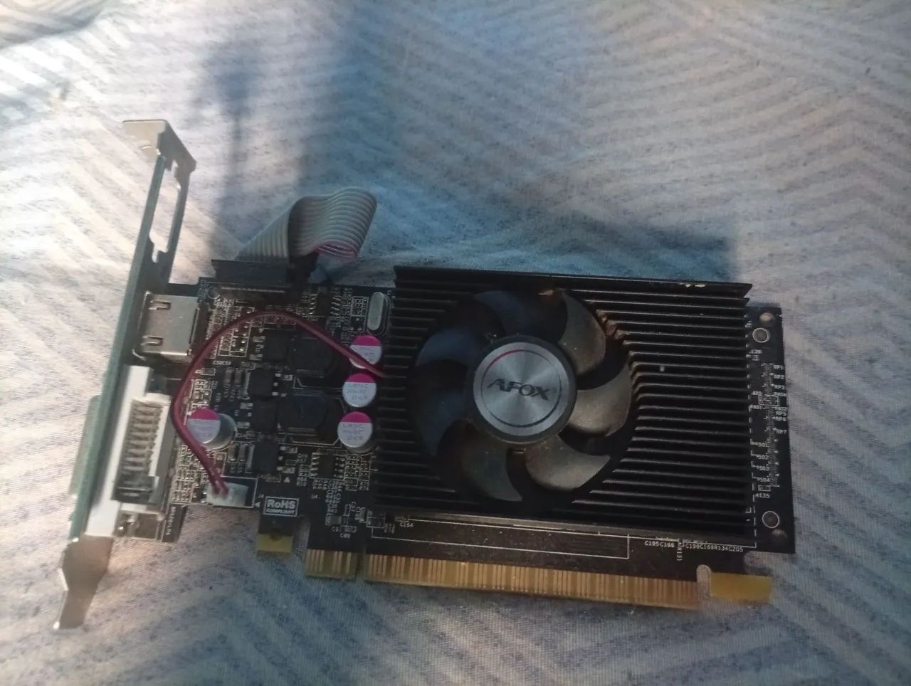 Gt 210  placa de video