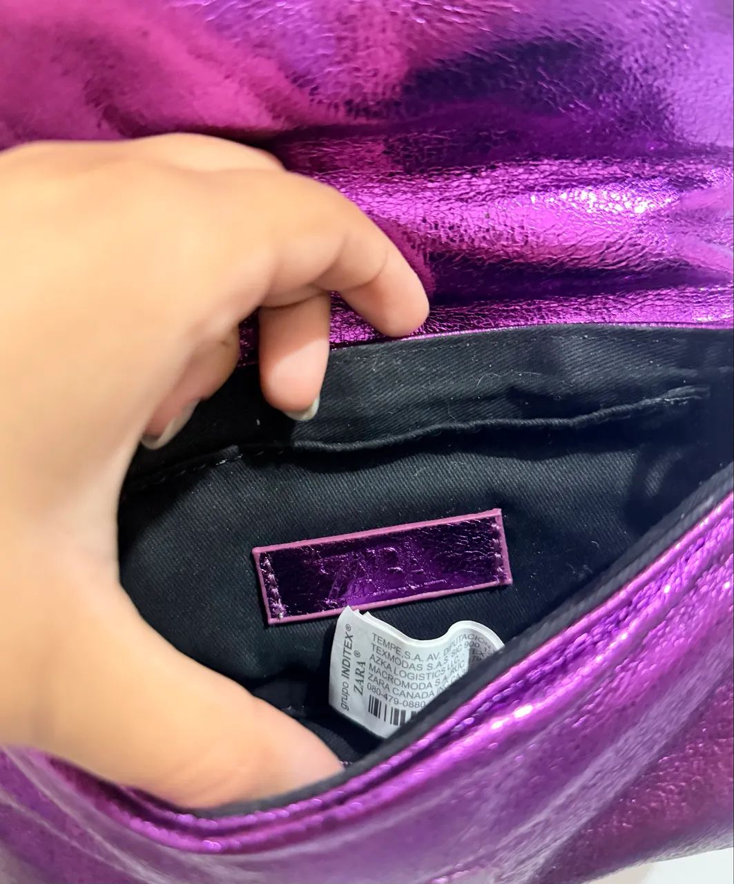 Bolsa Zara metalizada / metálica roxa  - Foto 4