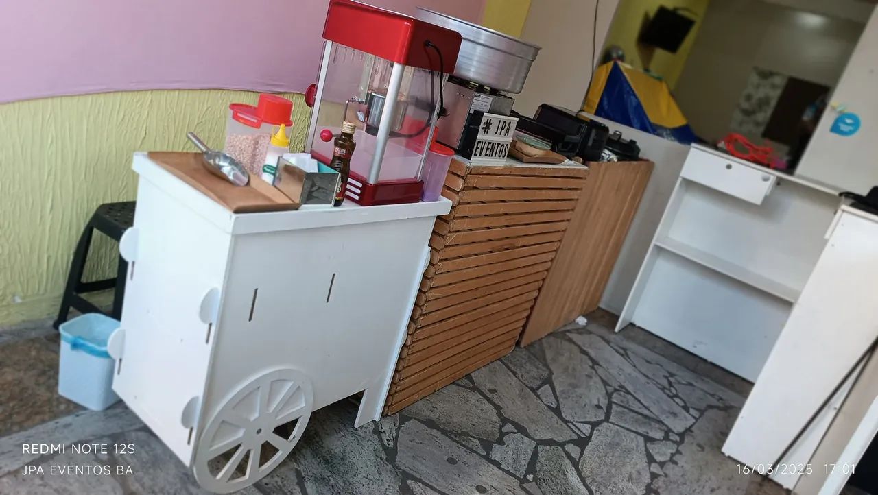 Pipoca doce e salgada pra festa infantil e empresarial