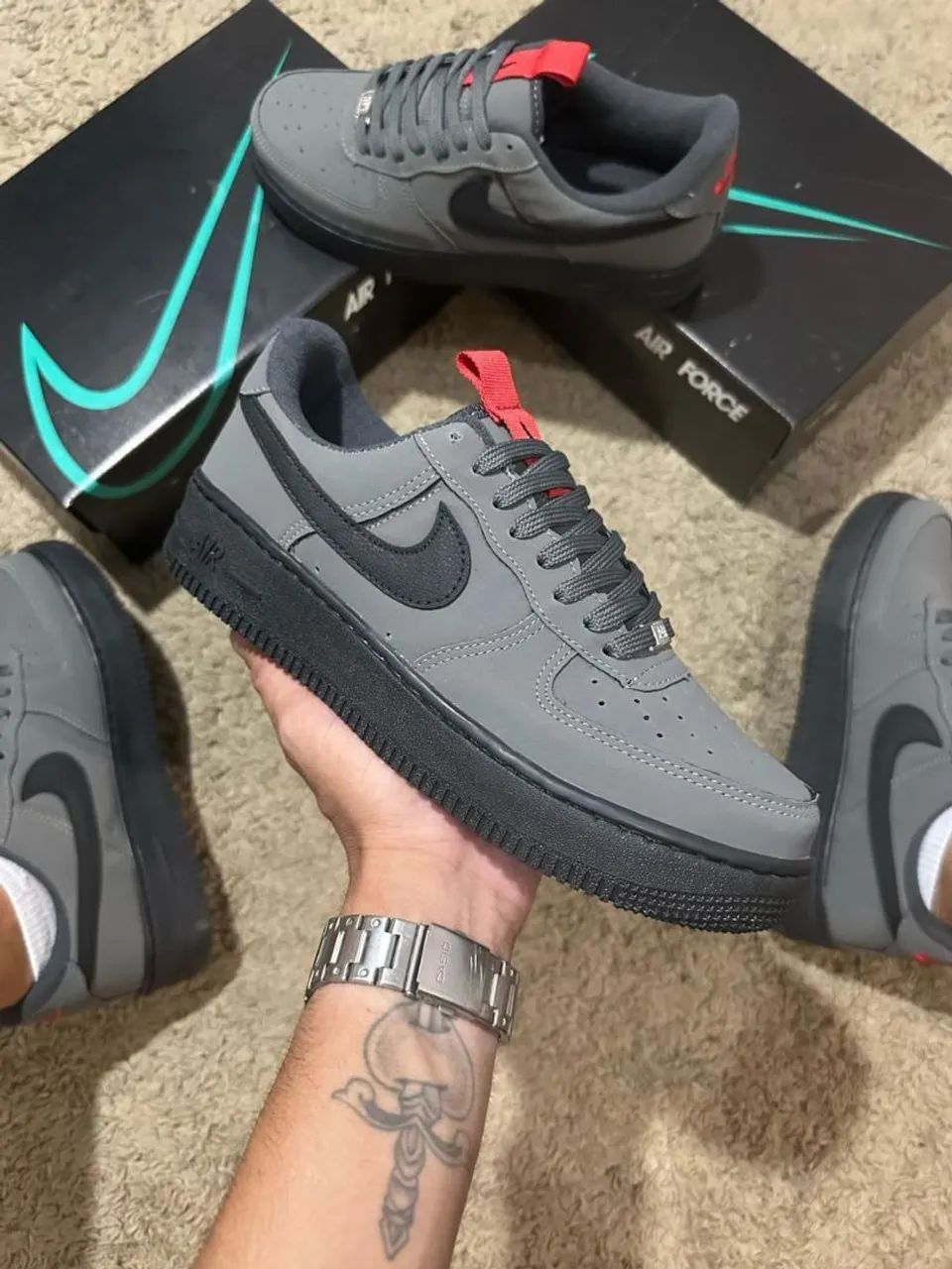 TÊNIS NIKE AIR FORCE GRAFITE MASCULINO  - Foto 2