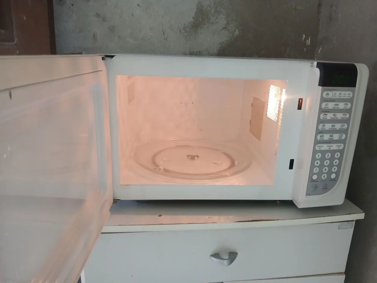 Micro-ondas Electrolux semi novo - Foto 3