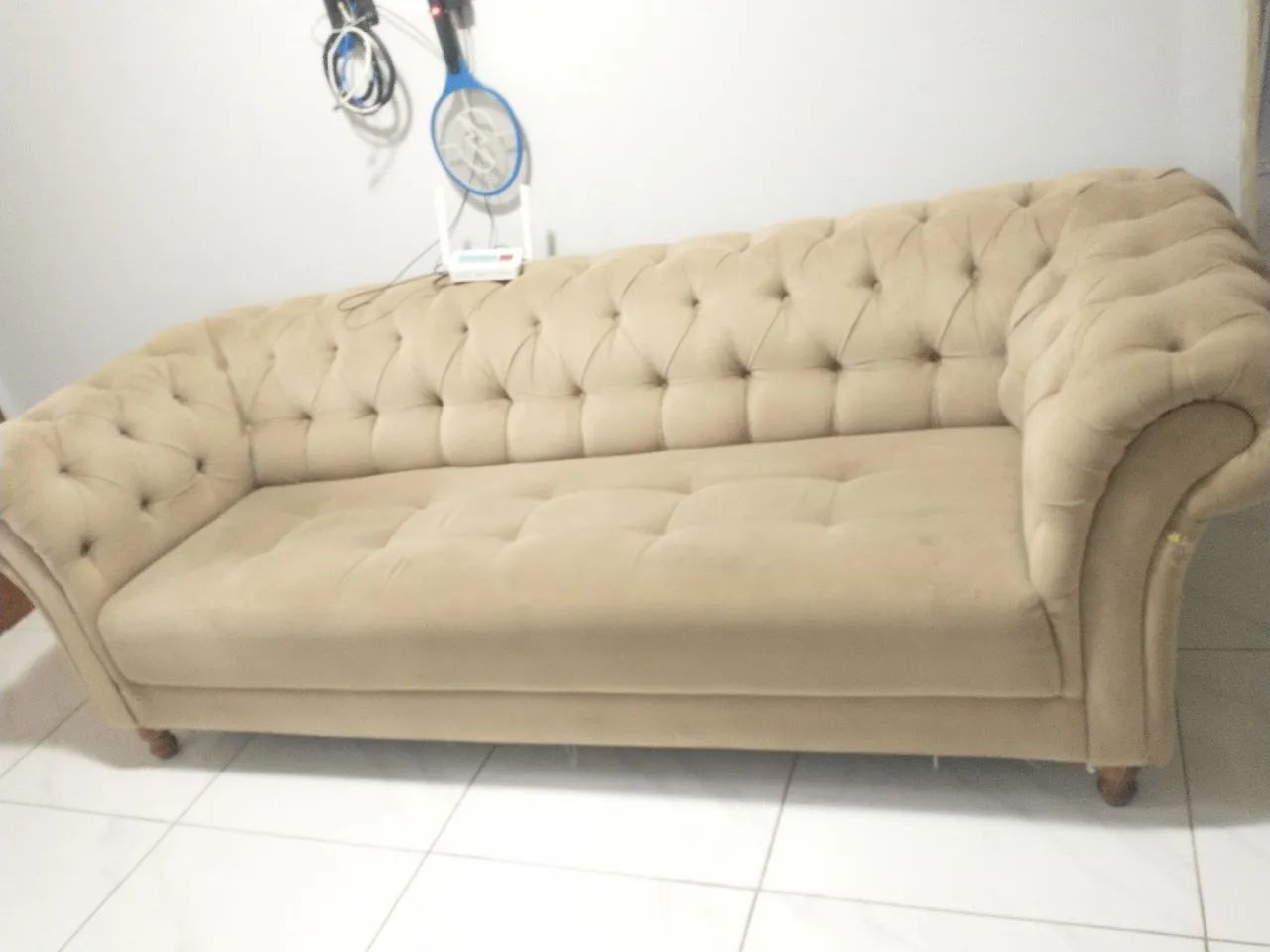 Sofá divã estilo Chesterfield, com acabamento capitonê - Foto 3