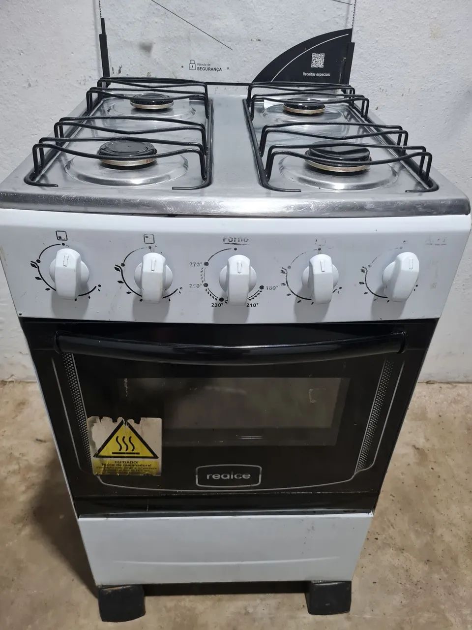 Fogão realce.  Faço entrega 