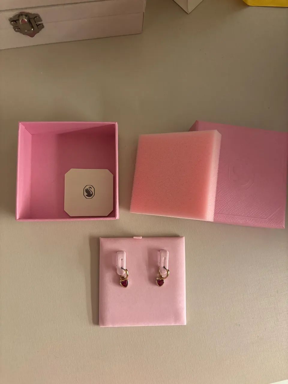Brincos de coração Stilla, vermelhos. Swarovski - Foto 4