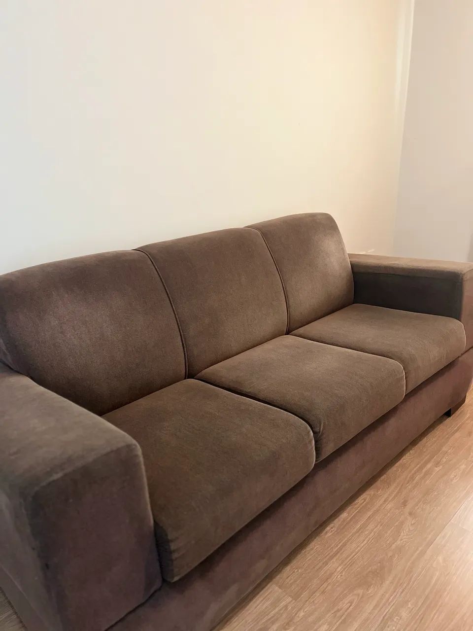 Sofá 3 lugares 