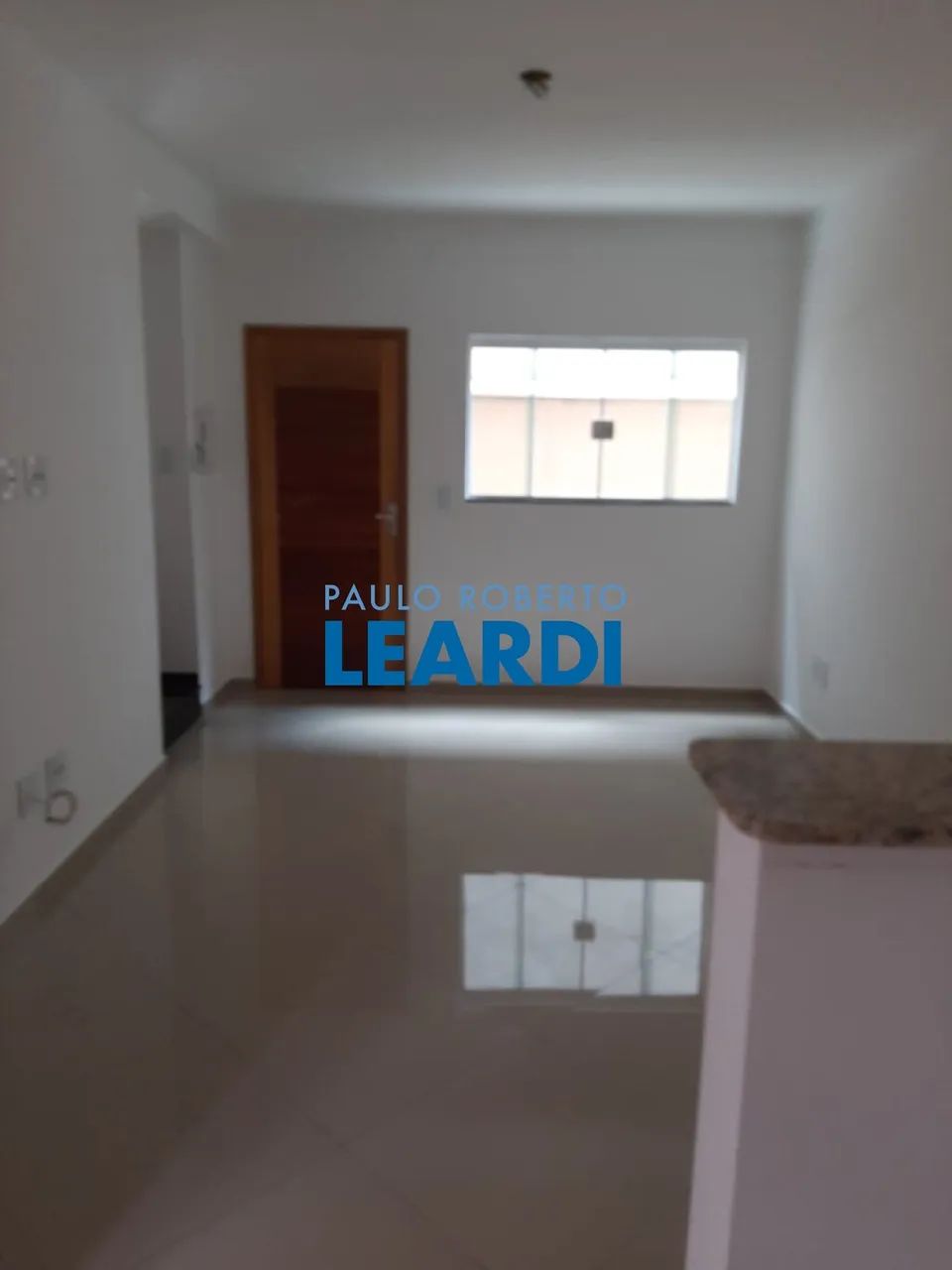 CASA EM CONDOMÍNIO - VILA RÉ - SP